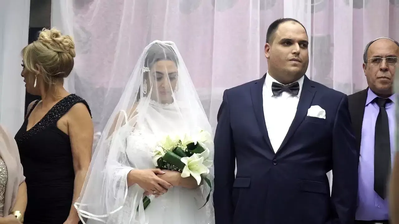 מה שמר הניצול מהפיגוע בבורגס בכיס בזמן שעמד בחופה?