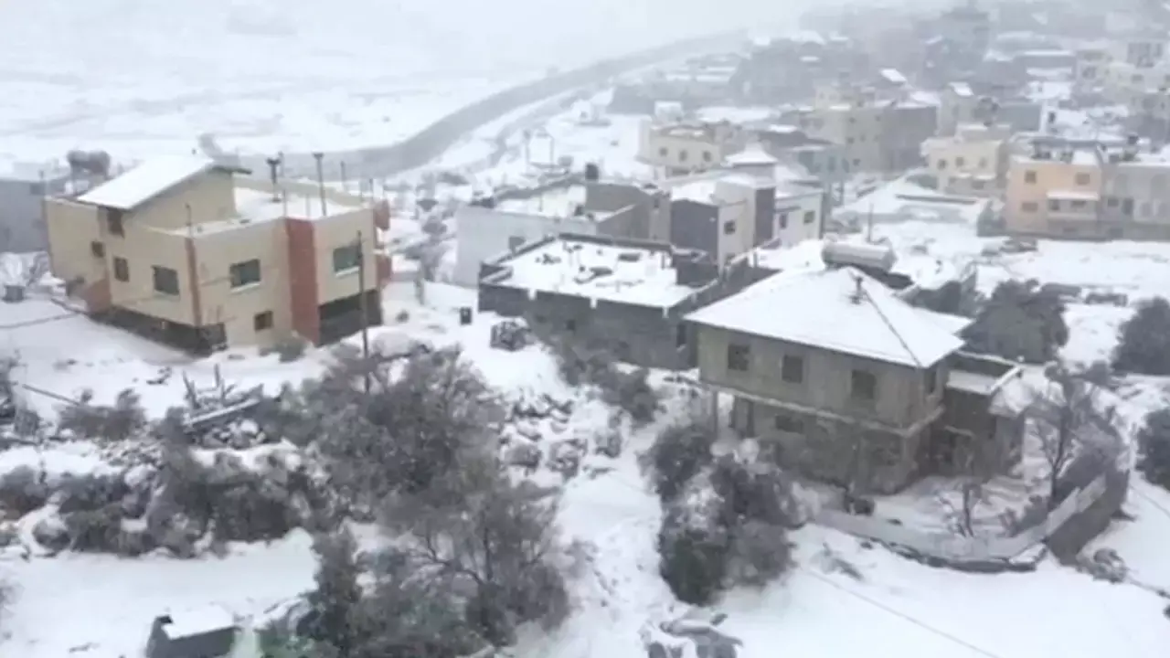 השיא עוד לפנינו: השלג ירד ונערם בירושלים, בנגב ובכרמל