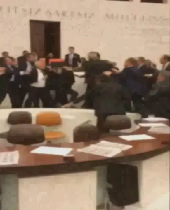 ארדואן נגד הדמוקרטיה: המשטרה תוכל לירות אש חיה על מפגינים