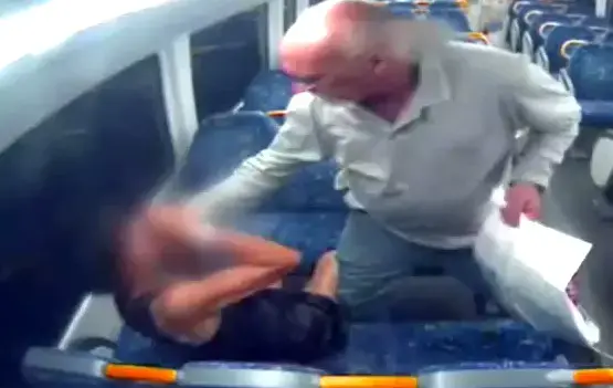 תיעוד מזעזע: גבר היכה ותקף מינית אישה מוגבלת בשכלה