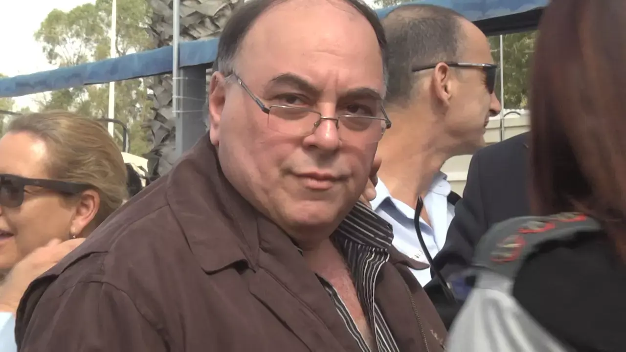 מה עשה החשוד אבי בניהו בכנס של בכירי המשטרה?