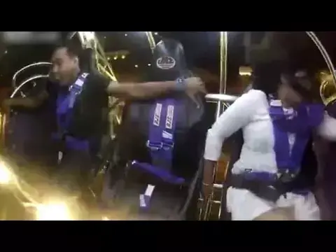 צפו: המתקן בפארק שגרם לגבר לצרוח כמו מטורף ולהפוך לכוכב רשת