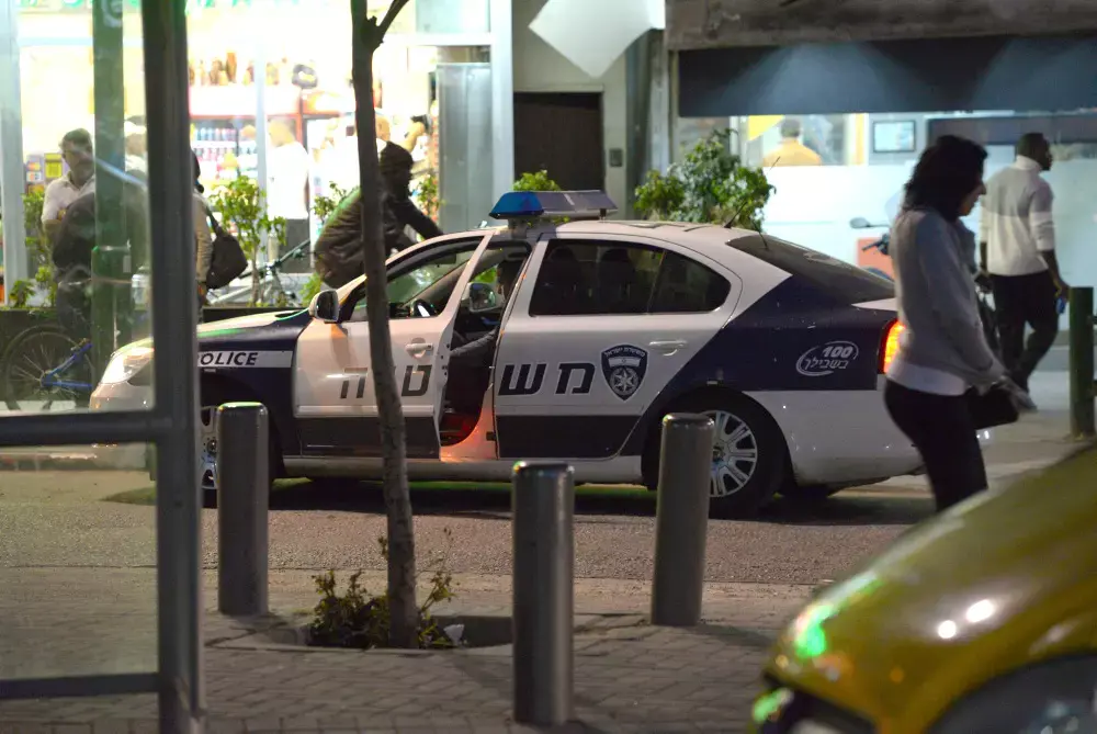 שני גברים חשודים שאנסו ילדות בנות 4 ו-8 בערד במשך שנים