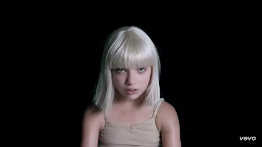 צפו: הקליפ החדש של סיה ל-"Big Girls Cry"