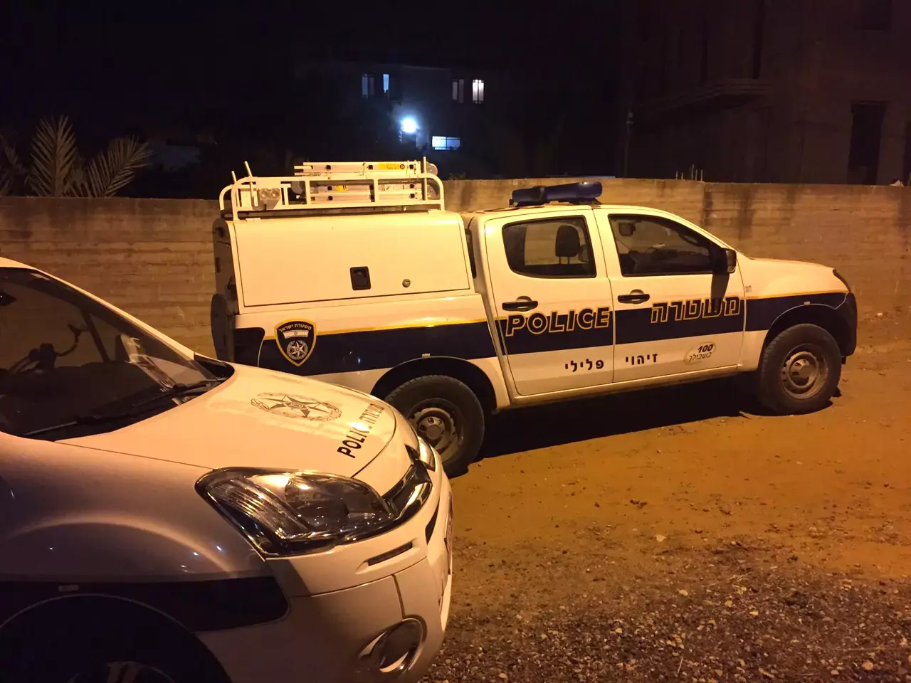בן 26 נורה למוות מחוץ לביתו במשולש; הרקע לא ידוע