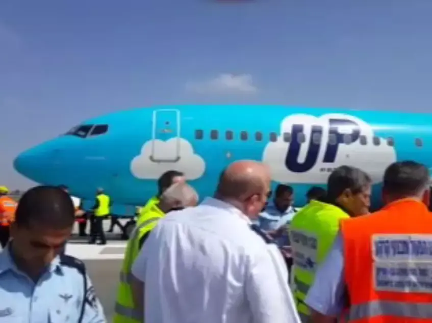 מטוס אל על שאחד מגלגליו התפרק נחת בשלום בנתב"ג