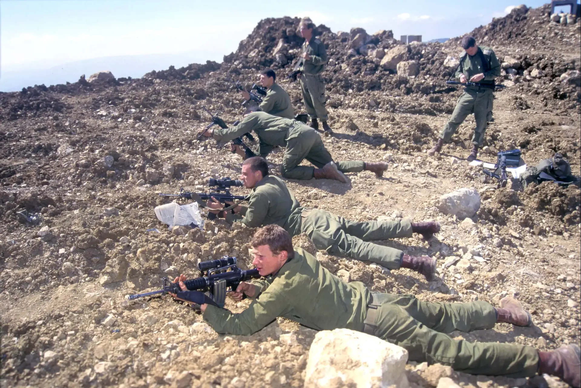 30 שנה לנסיגה לרצועת הביטחון: זהו את עצמכם בתמונות