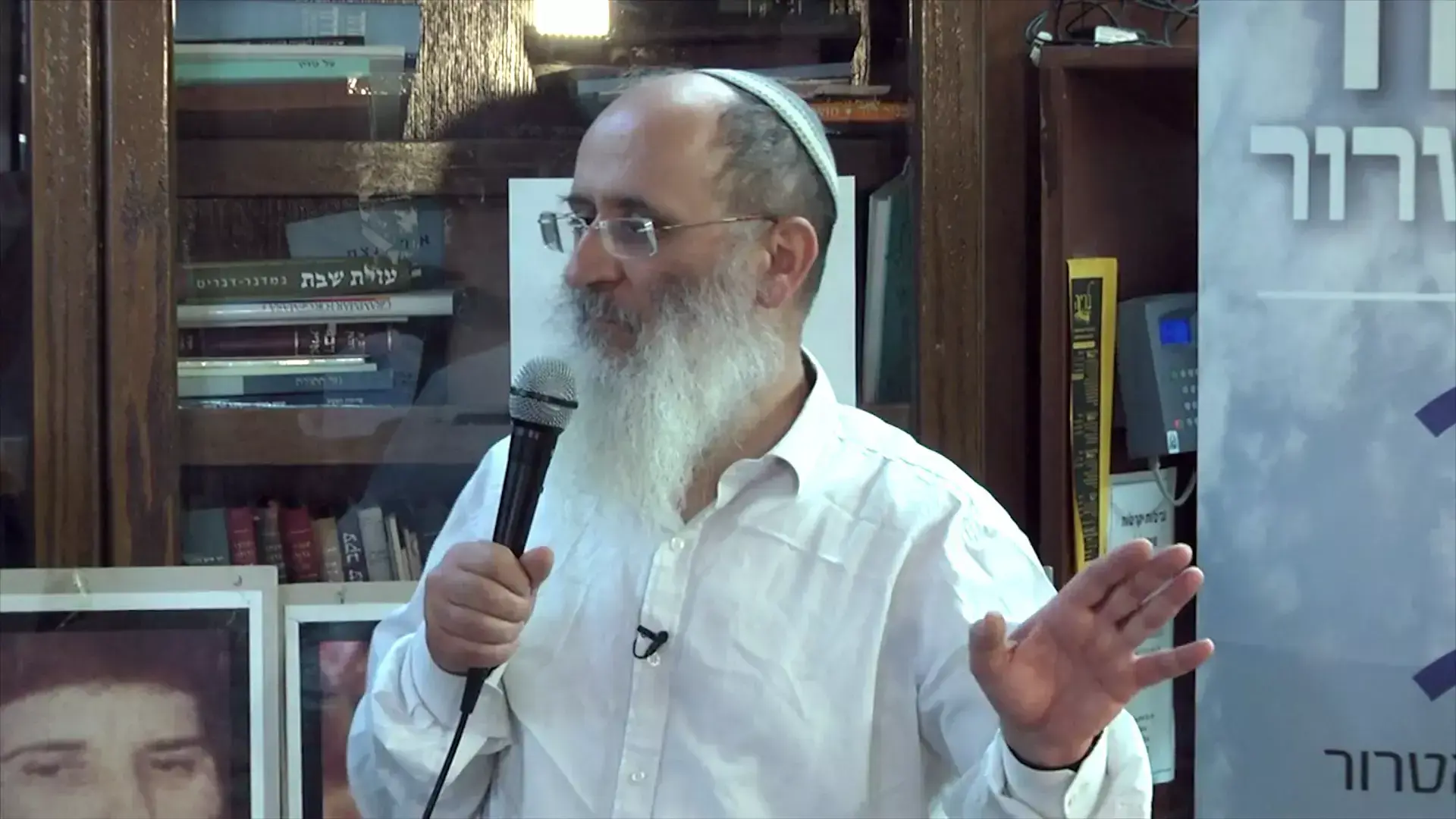 אביו של שלום שרקי: "התשובה לרצח בני - 300 יחידות בבית אל"