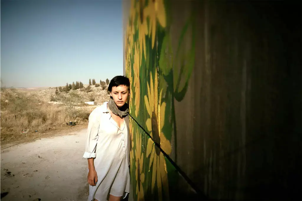 החתיכה החסרה בפאזל: ב"בורג" יש הכל חוץ מדבק שיחבר בין כל החלקים