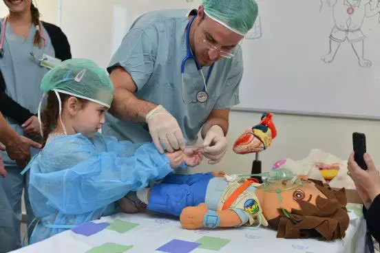 הכירו את "בית החולים" שמטפל בדובים