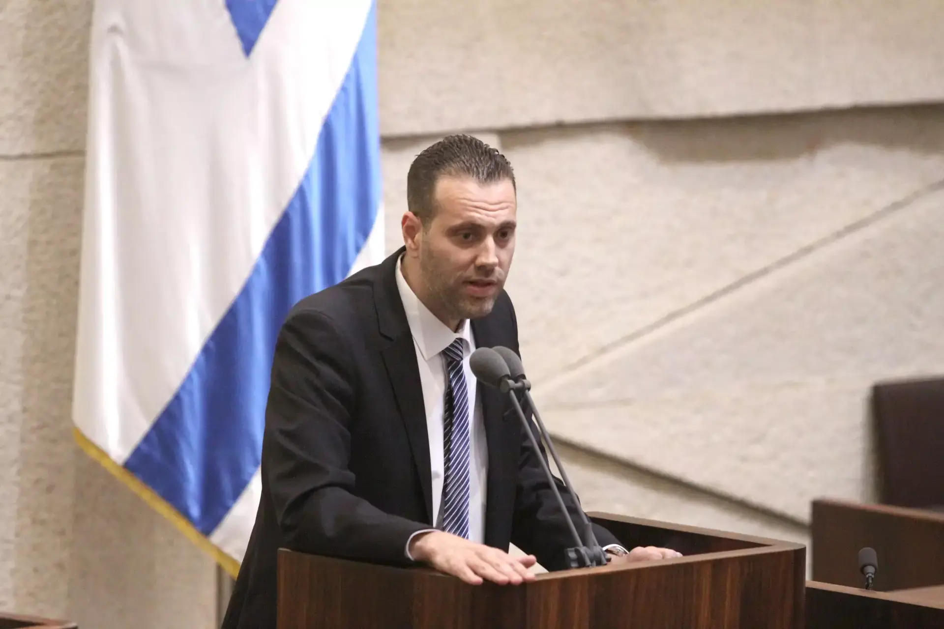 ח"כ זוהר דן בכנסת על שכונה שבה לאשתו יש נכסים - מבלי להצהיר