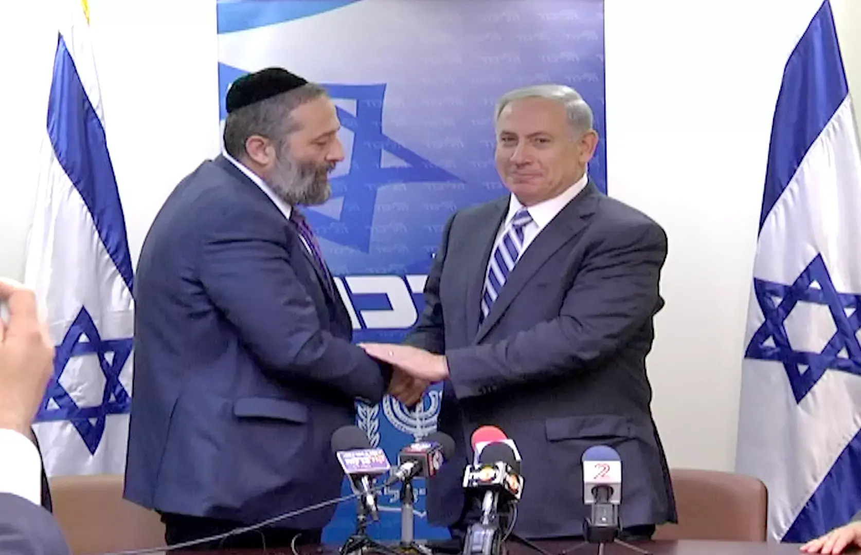 הממשלה תאשר: בתי הדין הרבניים יועברו לש"ס, רפורמת הגיור תיקבר