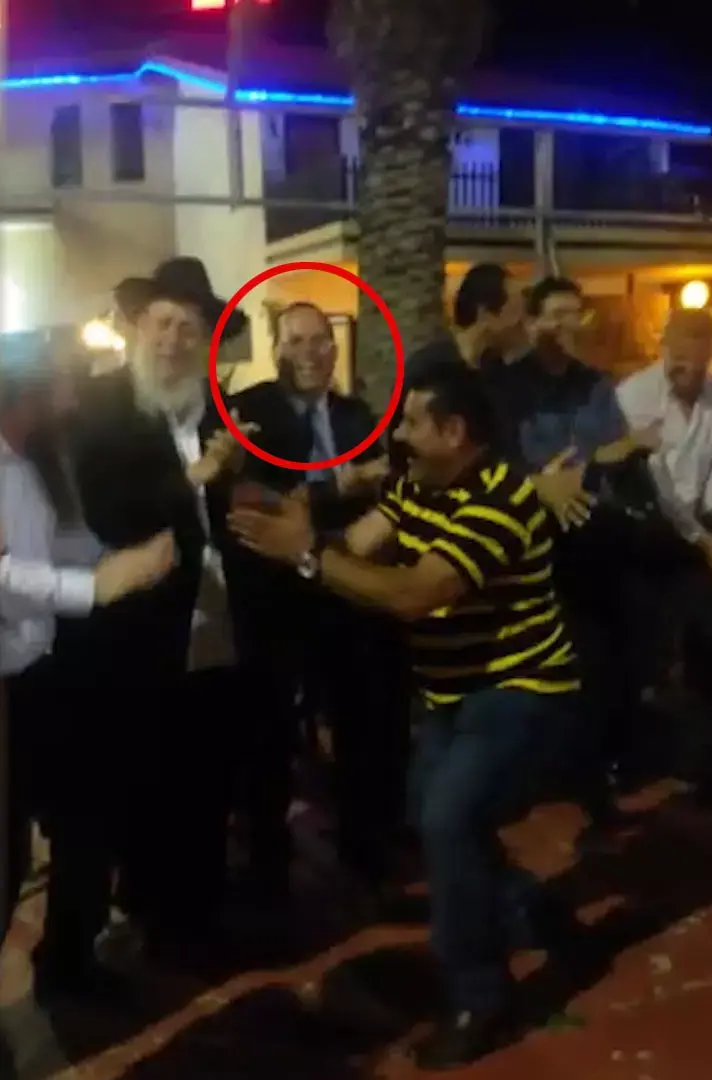 "היחיד שמרקיד את כל העדות": צפו בסגן השר קרא חוגג את מינויו