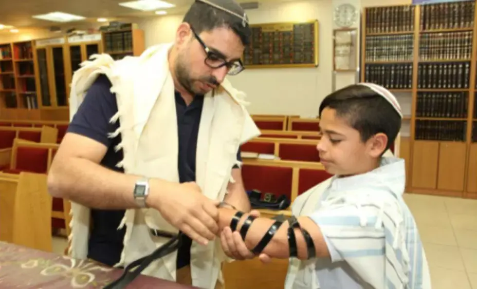 "שמחה מהולה בעצב": רועי חגג בר מצווה בבית החולים