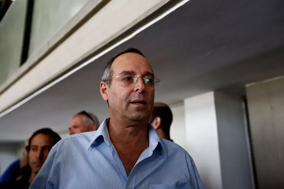 שישה חודשי עבודות שירות וקלון לראש עיריית רמת השרון