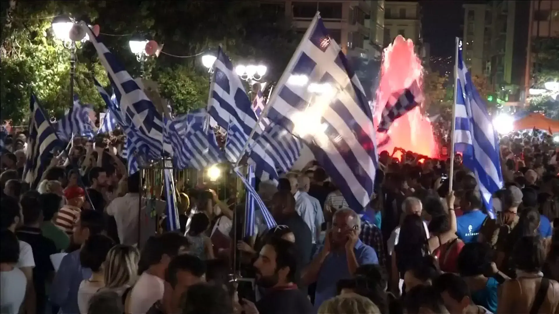 ניצחון לציפראס במשאל העם: "חזית חזקה במו"מ עם אירופה"