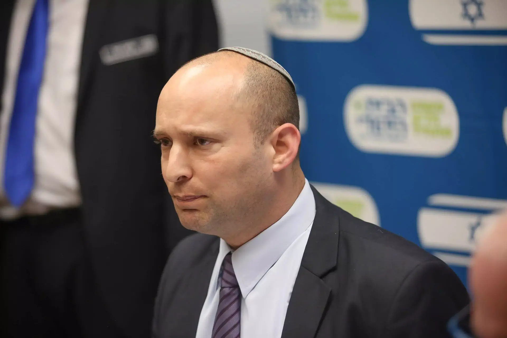 בנט החליט: תכנית "מסע ישראלי" תורחב לכל התיכונים בארץ