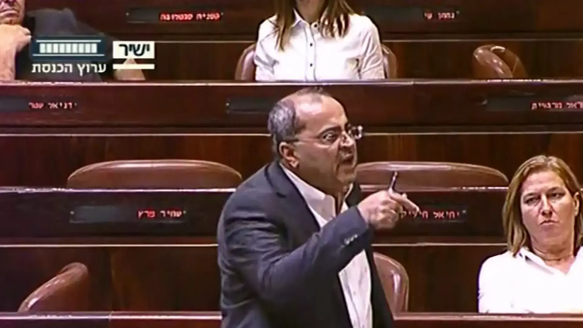 "פגיעה בקידום שופטים שהקלו עם מיידי אבנים - לא דמוקרטי"