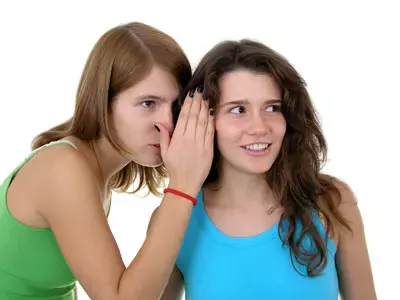 רוב הנערות בארץ חושבות שהן שמנות מדי