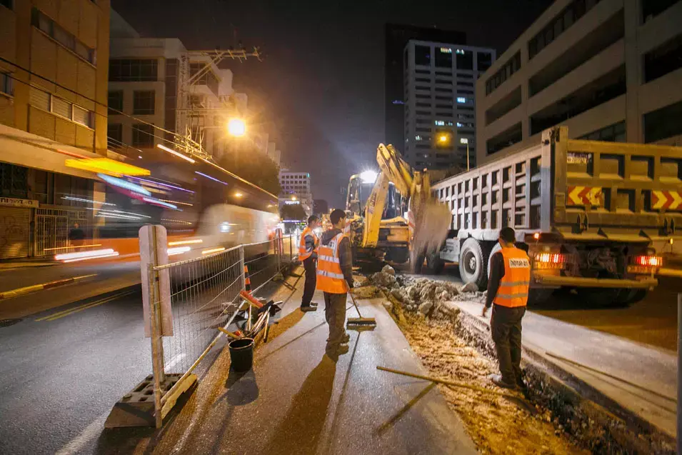 הרכבת הקלה בתל אביב: מידע על שיבושי התנועה - דרך "וויז"