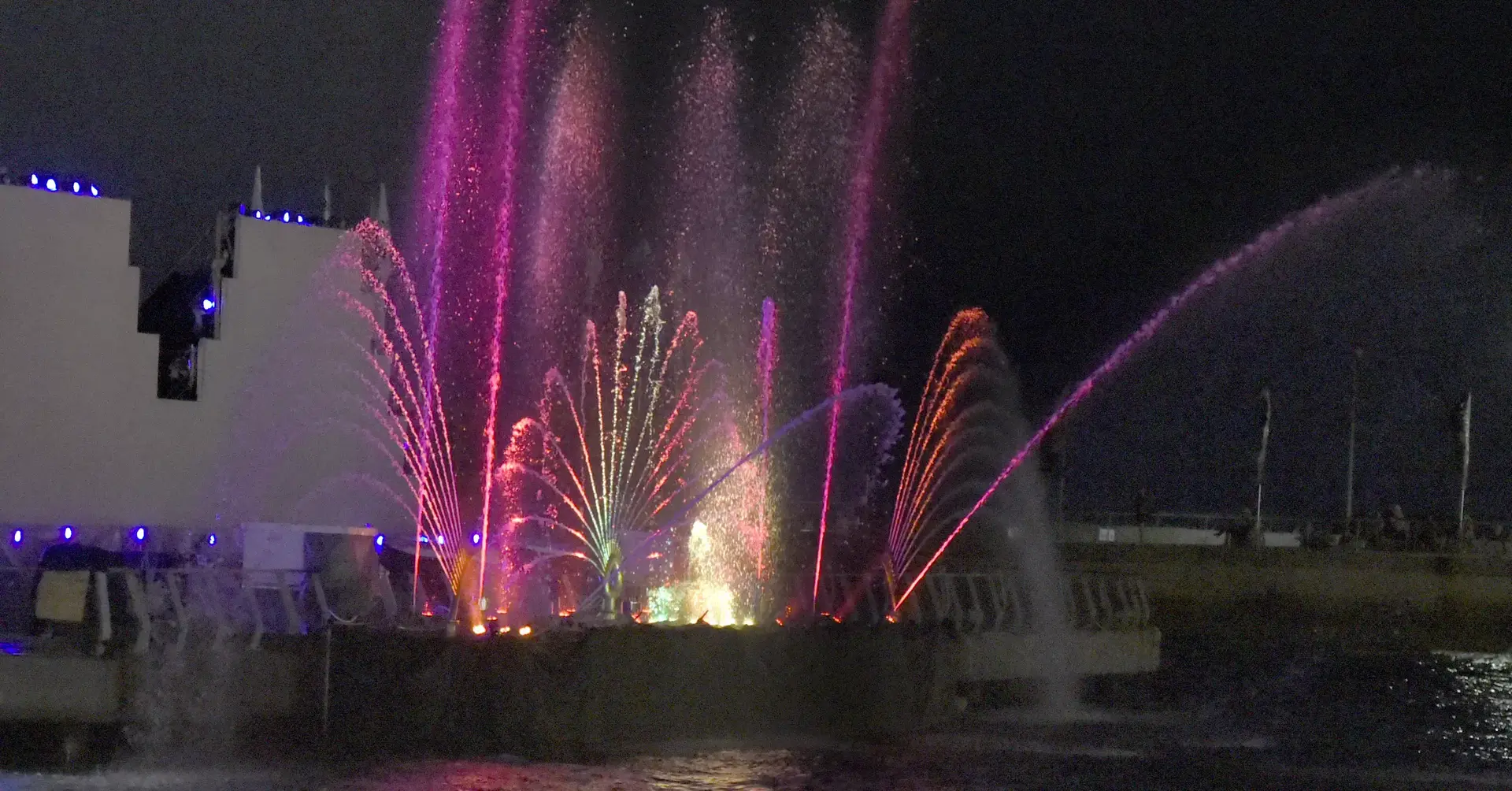 TLV WATER SHOW