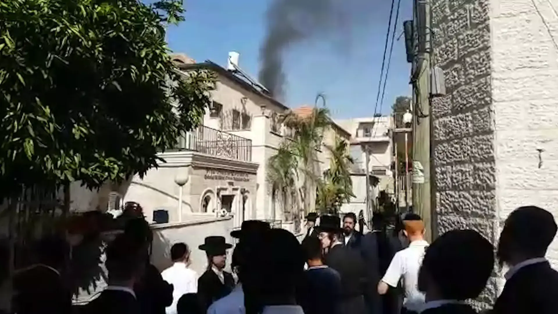 ארבעה פצועים מפיצוץ בלון גז בבניין במאה שערים בירושלים