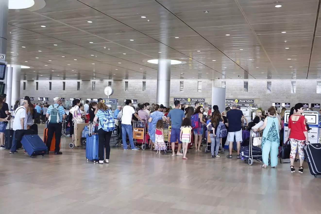 ועד עובדי רשות שדות התעופה ישבית בראשון טיסות למשך שעתיים