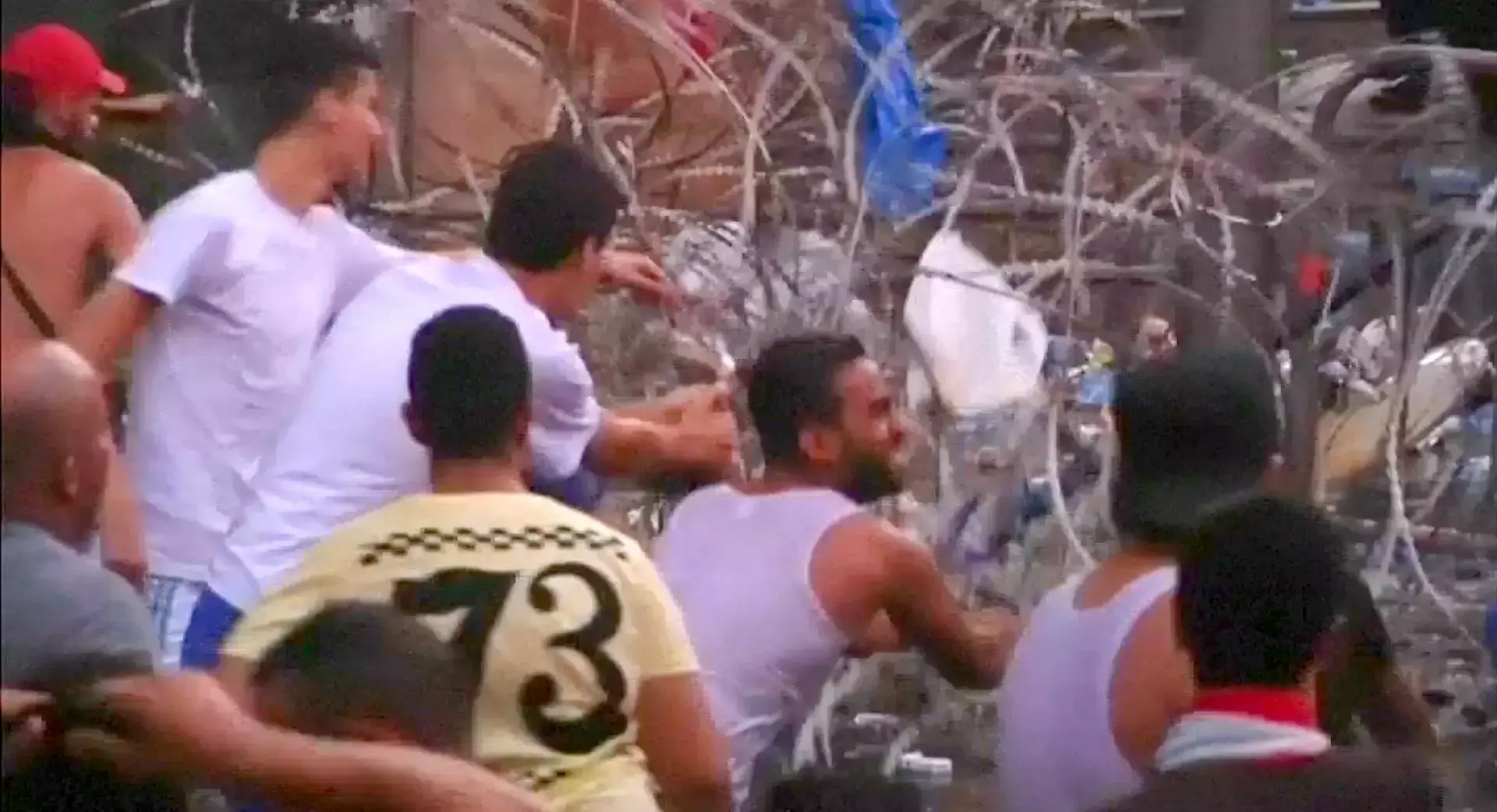 משבר הזבל בביירות: האם חיזבאללה עומד מאחורי המחאות האלימות?