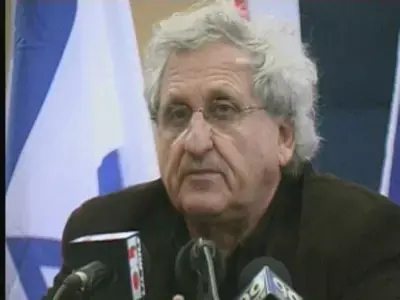 ותיקי העבודה מיח&rdquo;צנים את פרץ