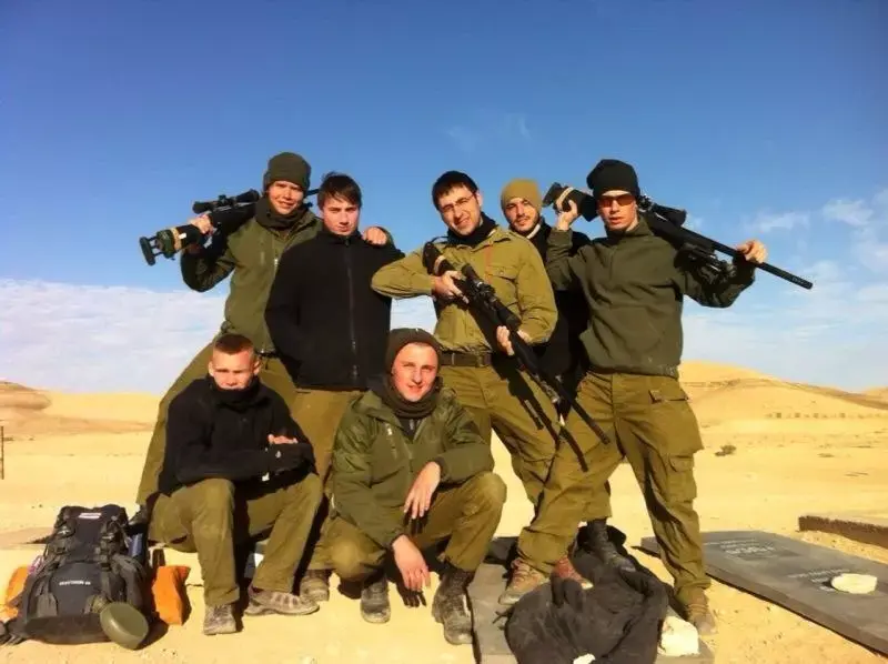 החייל הבודד מת - חבריו גייסו בפייסבוק כסף להטסת גופתו לקבורה