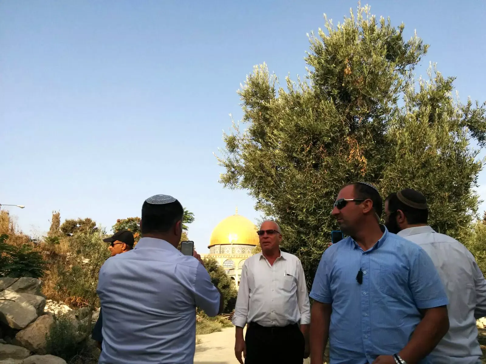 חופש הפולחן? לפי מצב רוחו של אורי אריאל