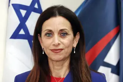 די לעליהום נגד בתי הספר בפתח תקווה