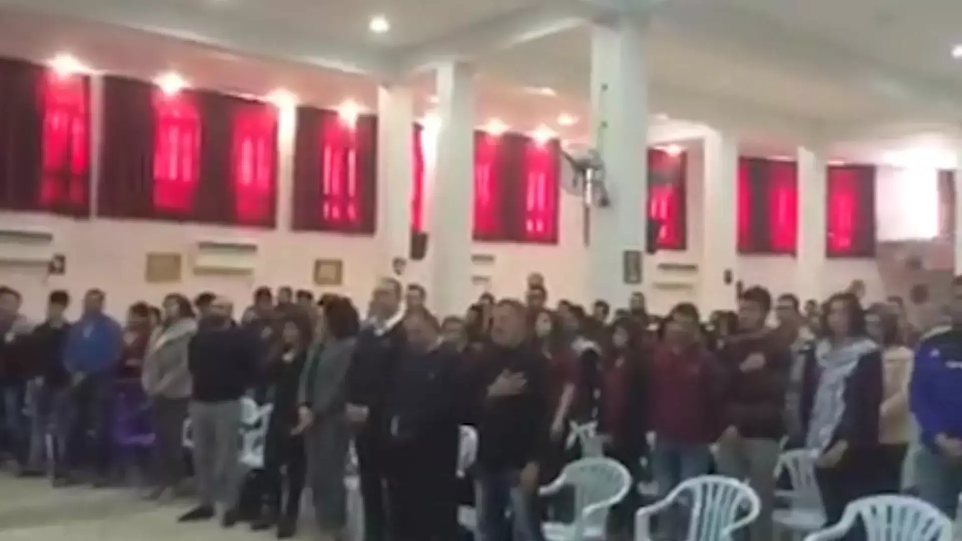 בית הספר הנוצרי שדורש כסף מהמדינה ומשמיע את ההמנון הפלסטיני