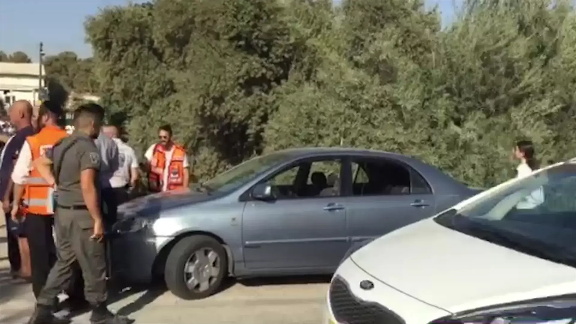 מאות השתתפו בהלוויית הילד שננעל ברכב יחד עם בן דודו