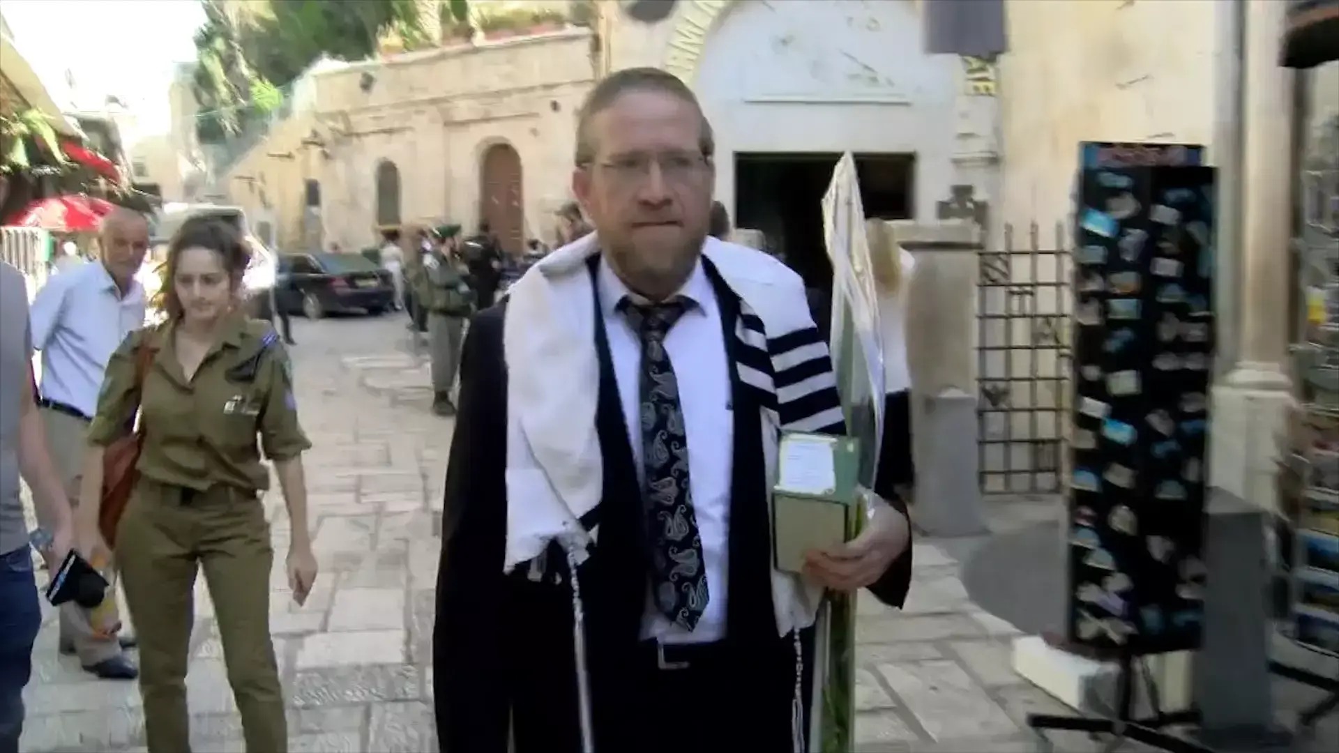 חרף המתיחות בירושלים, צעדה לכותל: "לוודא שבטוח ליהודים"