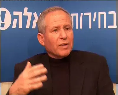 דיכטר: יש להציב אולטימטום לחוטפים
