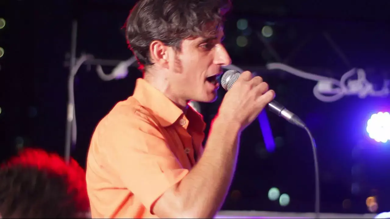 צפו במיטבולז מחדשים את עוזי נבון