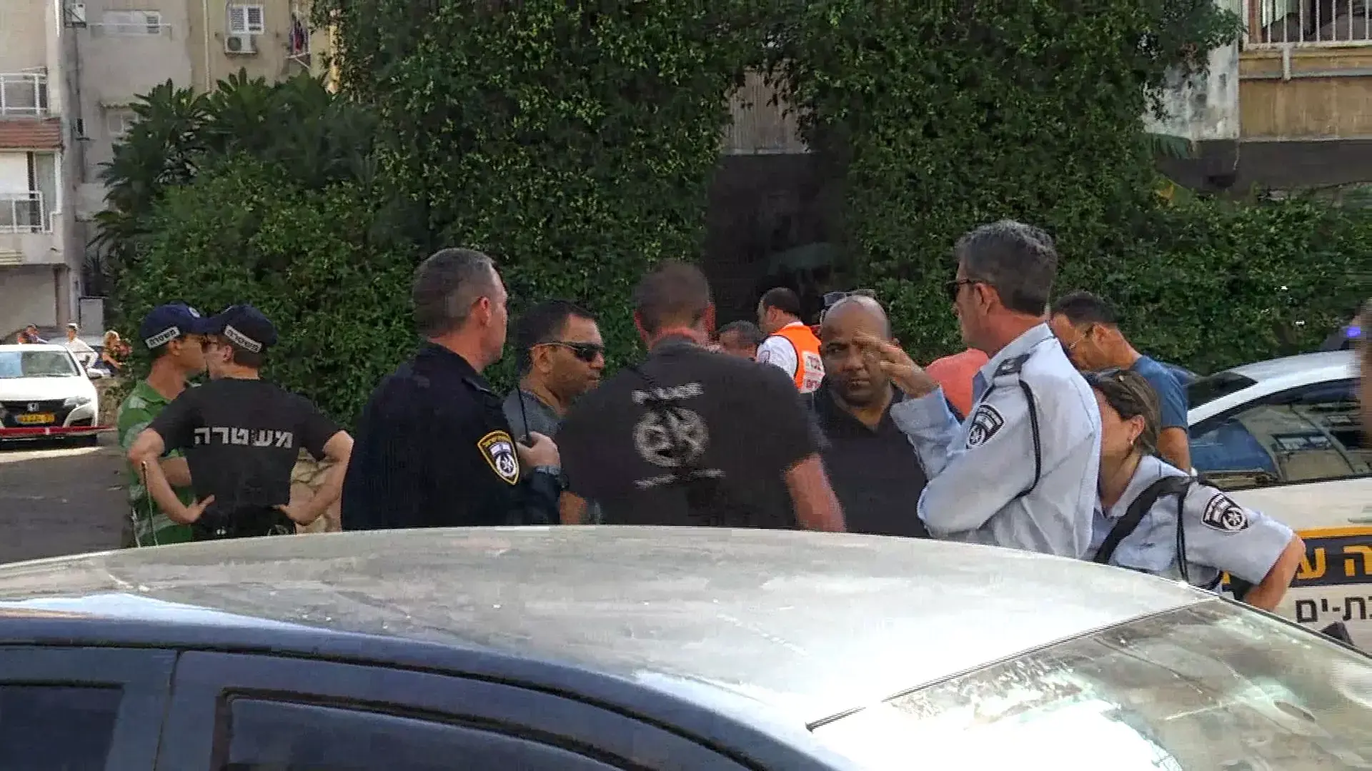 גבר כבן 30 תקף עצור בקטטה בבת ים  ונורה למוות בידי שוטר