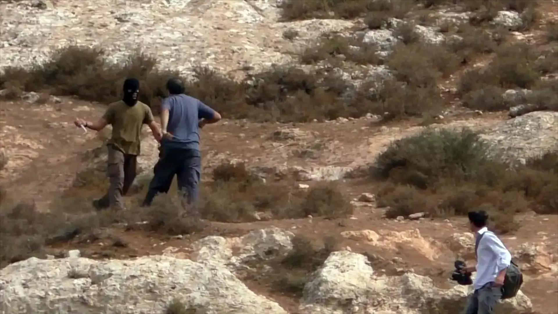 בשל קרבתו למשפחת פוגל: תוקף נשיא "רבנים לזכויות אדם" שוחרר ממעצר