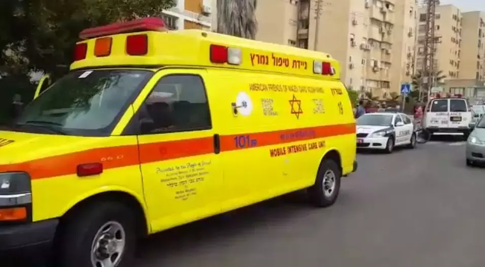 חשד: גבר שיסף את גרונה של פרודתו בנתניה - לעיני בתם בת ה-17