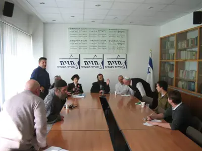 ססמת הבחירות של ברוך מרזל: בג&rdquo;צ רע ליהודים