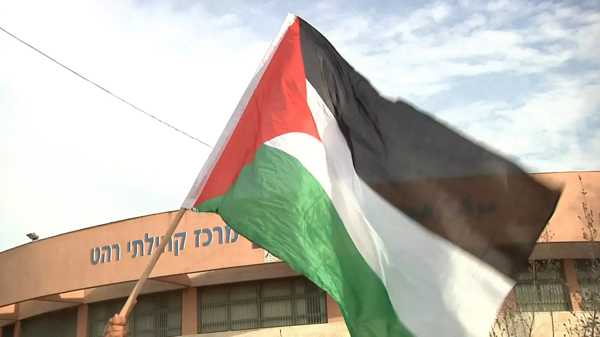 פלסטיניזציה בקרב הבדואים- על משבר הזהות בקרב הצעירים