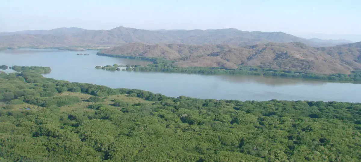 9 תרמילאים ישראלים תקועים ללא מזון וציוד בנהר בבוליביה