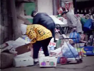 העבודה: אולמרט גילה את העוני חודש לפני הבחירות