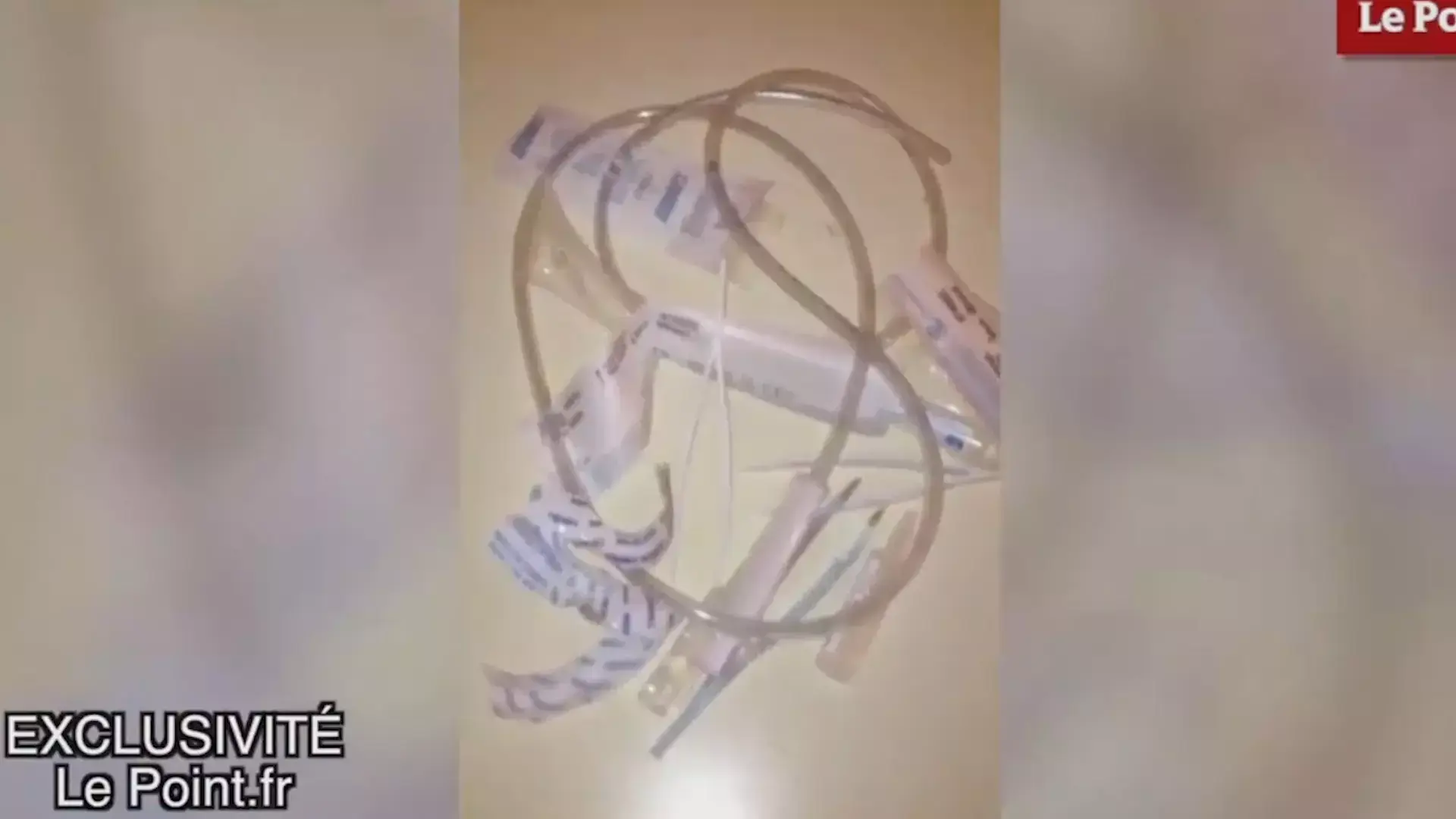 מזרקים, מחטים ומגשי פיצה: תיעוד מחדר המלון של המחבלים