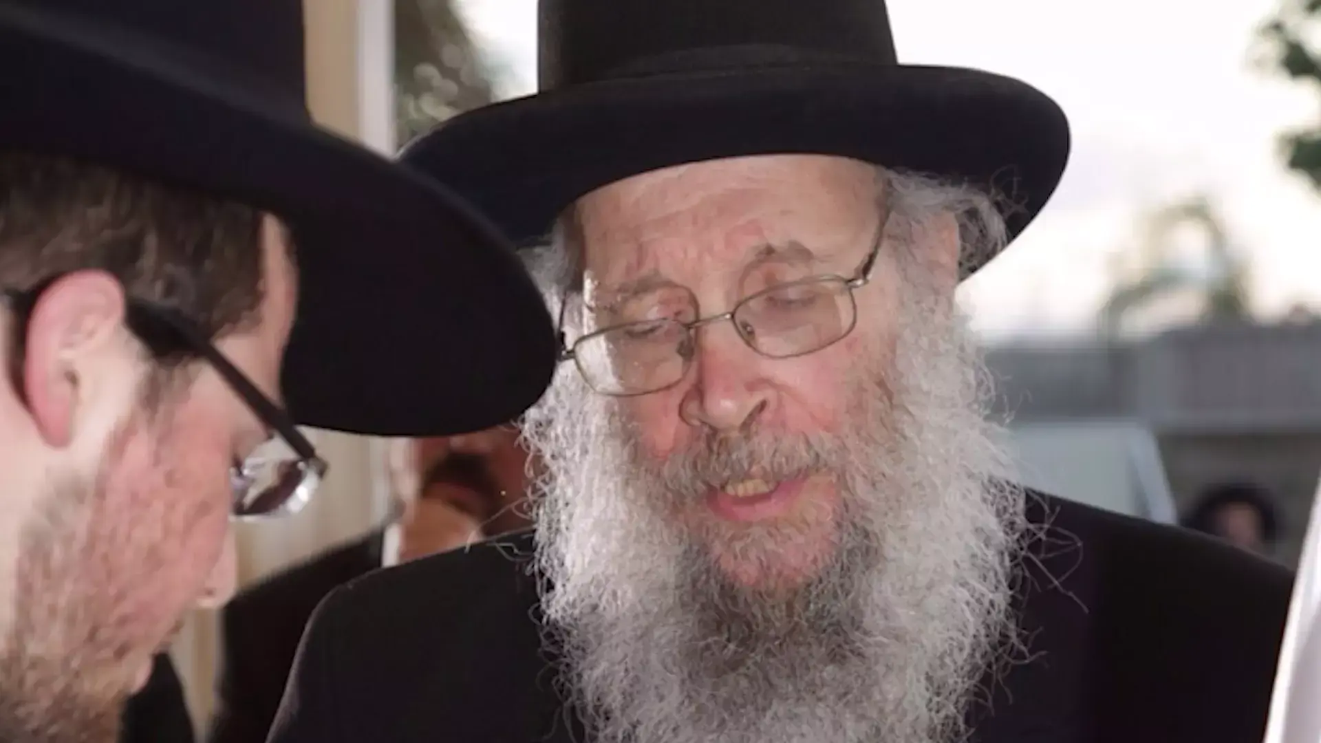 רב חרדי קרא לבחון מחדש את ההוראה שנשואים חייבים ללמוד בישיבה