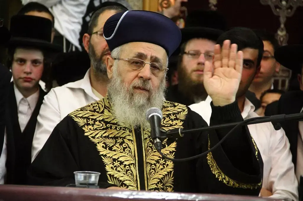 מונע שקיפות ומבסס שליטה: כך הרב הראשי הספרדי מחזק מעמדו ברבנות