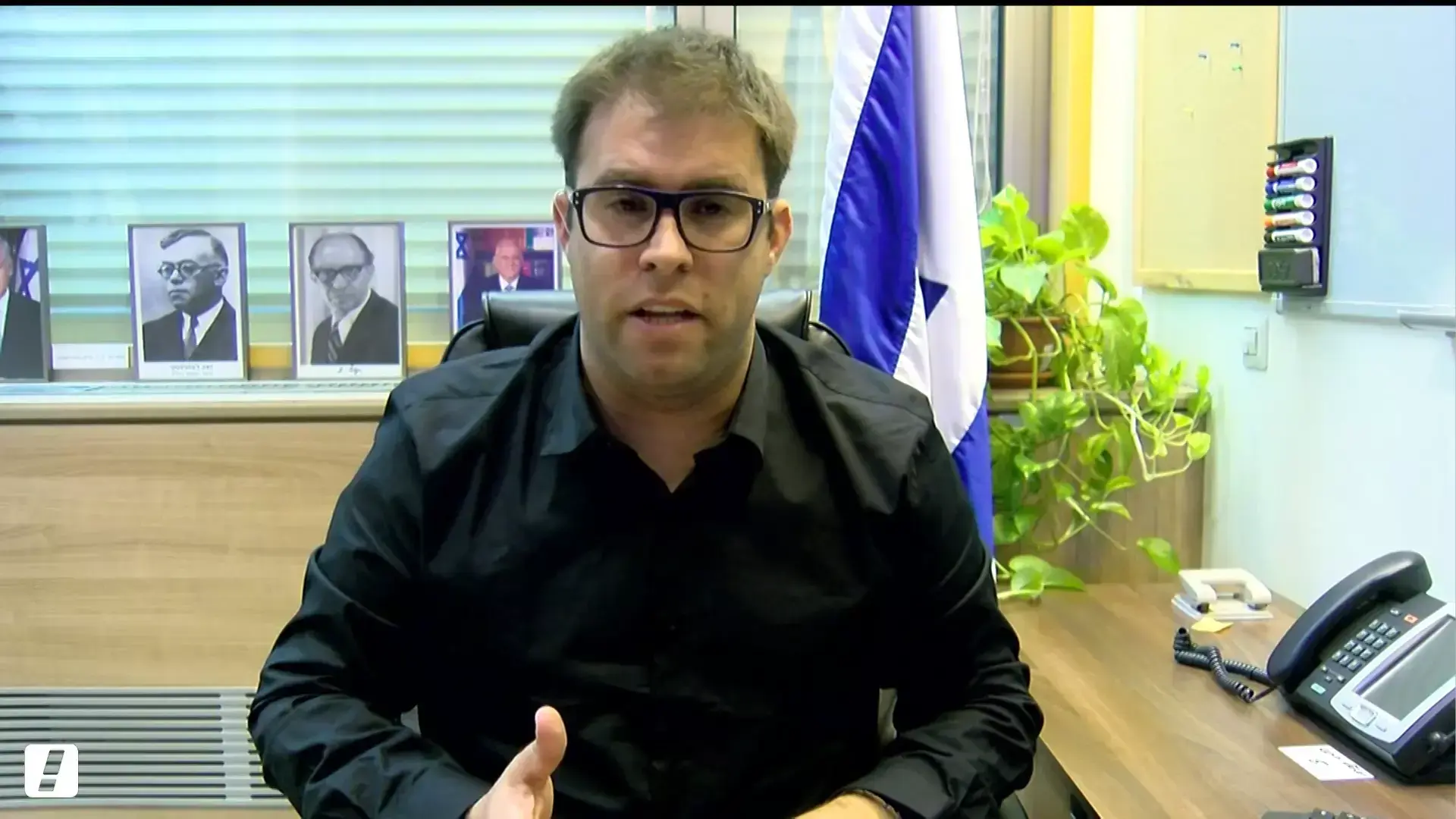 אחרי שהבטיח את שלטונו עד 2017, נתניהו הפסיק לפחד מחזן