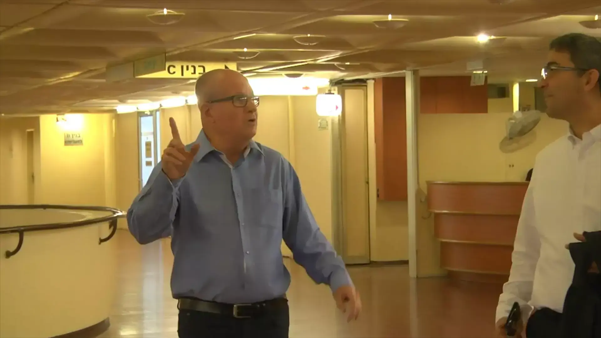 פרשת השחיתות ב"דן" ובמשטרה: בכיר בחברה ו-15 שוטרים נחקרו