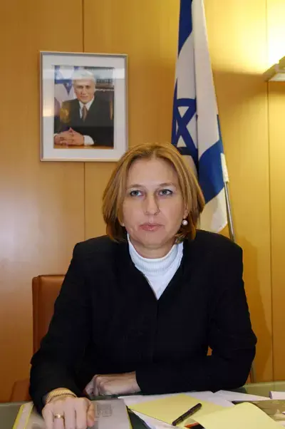 לבני: השעות הקרובות קריטיות לגורל החטוף